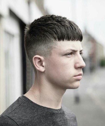 Clean cut cho mặt vuông giúp tăng vẻ nam tính mạnh mẽ