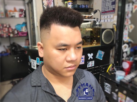 Tóc faux hawk cho mặt tròn có hợp không?