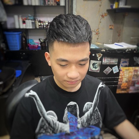 Kiểu tóc mohican chéo đẹp cá tính được giới trẻ yêu thích