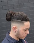 Tóc top knot nhuộm màu gì đẹp và hợp xu hướng?