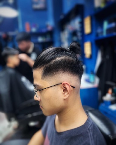 Tóc top knot là gì? Những kiểu tóc top knot nam đẹp cá tính nhất hiện nay